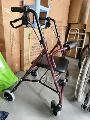 Photo - European Standard Walker With Seat來說medical Walker和解walking