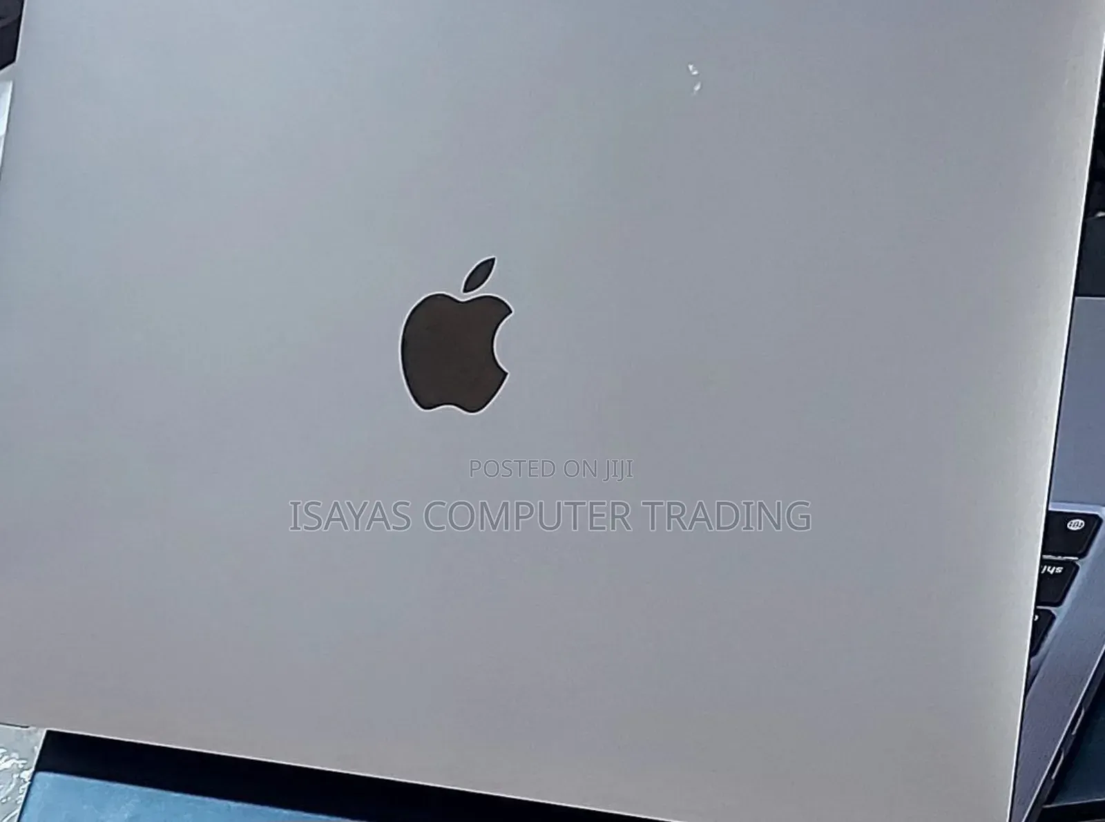 New Laptop Apple MacBook 8GB SSD 256GB