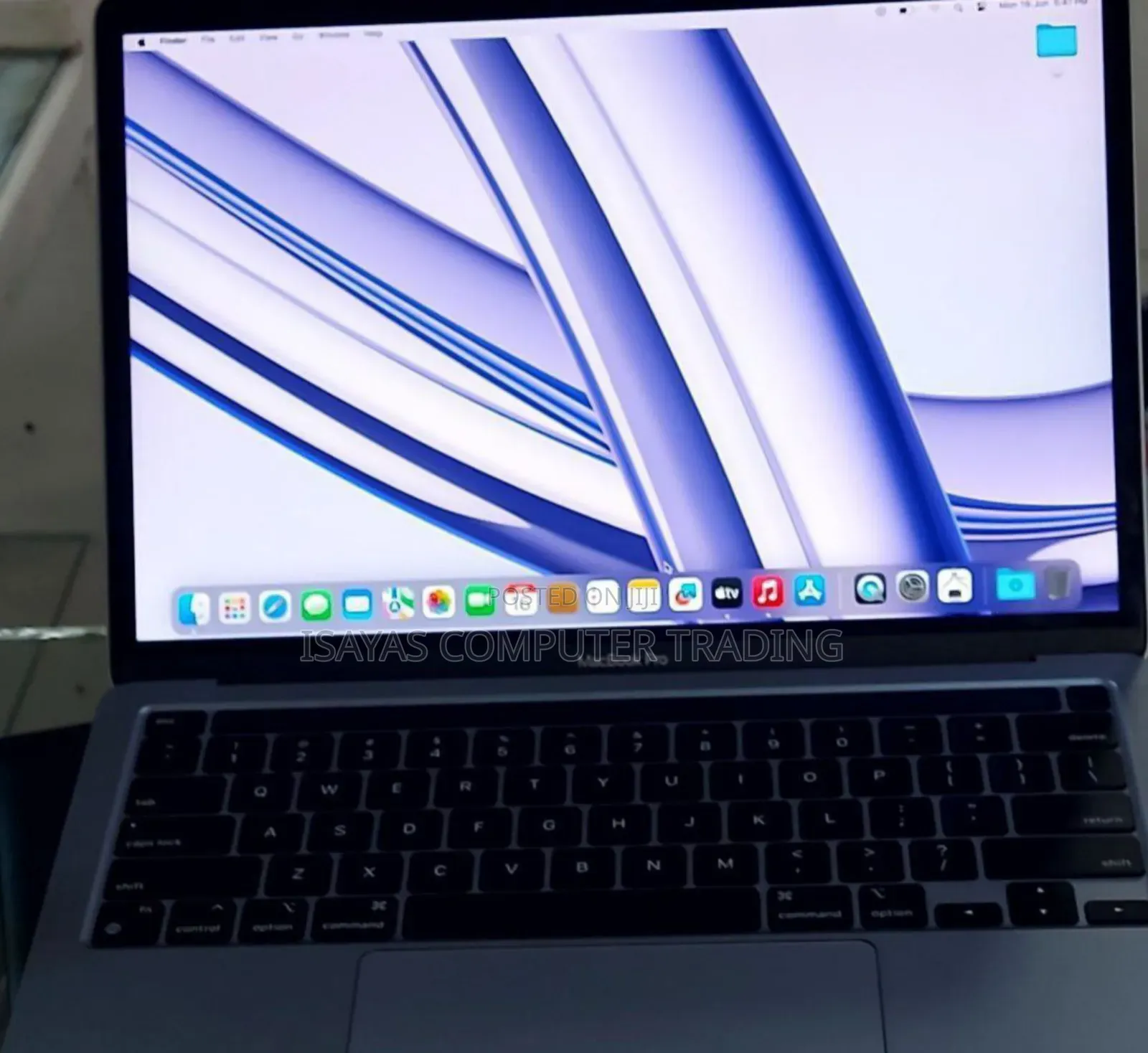 New Laptop Apple MacBook 8GB SSD 256GB