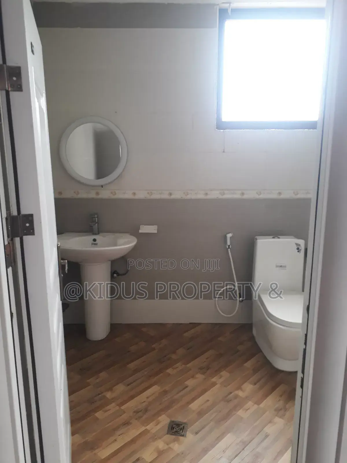 2bdrm Apartment in Behind Africa, Nifas Silk-Lafto for rent