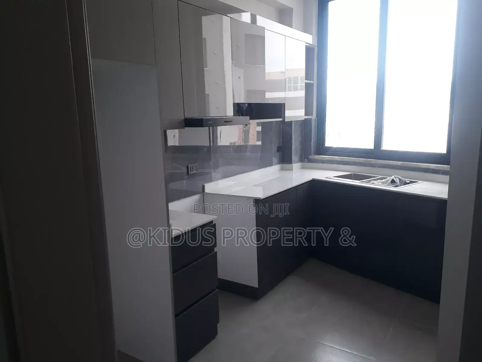 2bdrm Apartment in Around Mekanisa, Nifas Silk-Lafto for rent