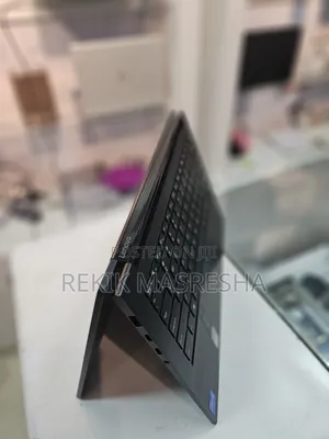Photo - Laptop Lenovo Yoga 9i 16GB Intel Core I7 SSD 512GB