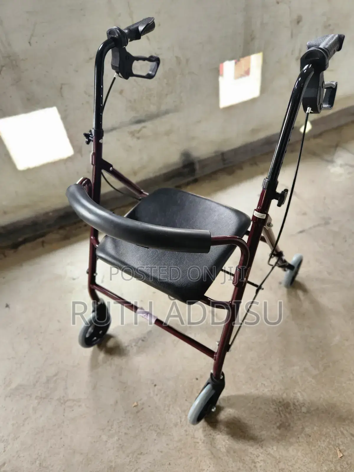 Foldable Walker With Seat本報european Walker骨骼walker New