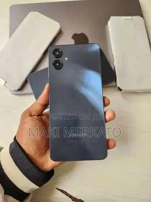 New Samsung Galaxy A06 64 GB Black