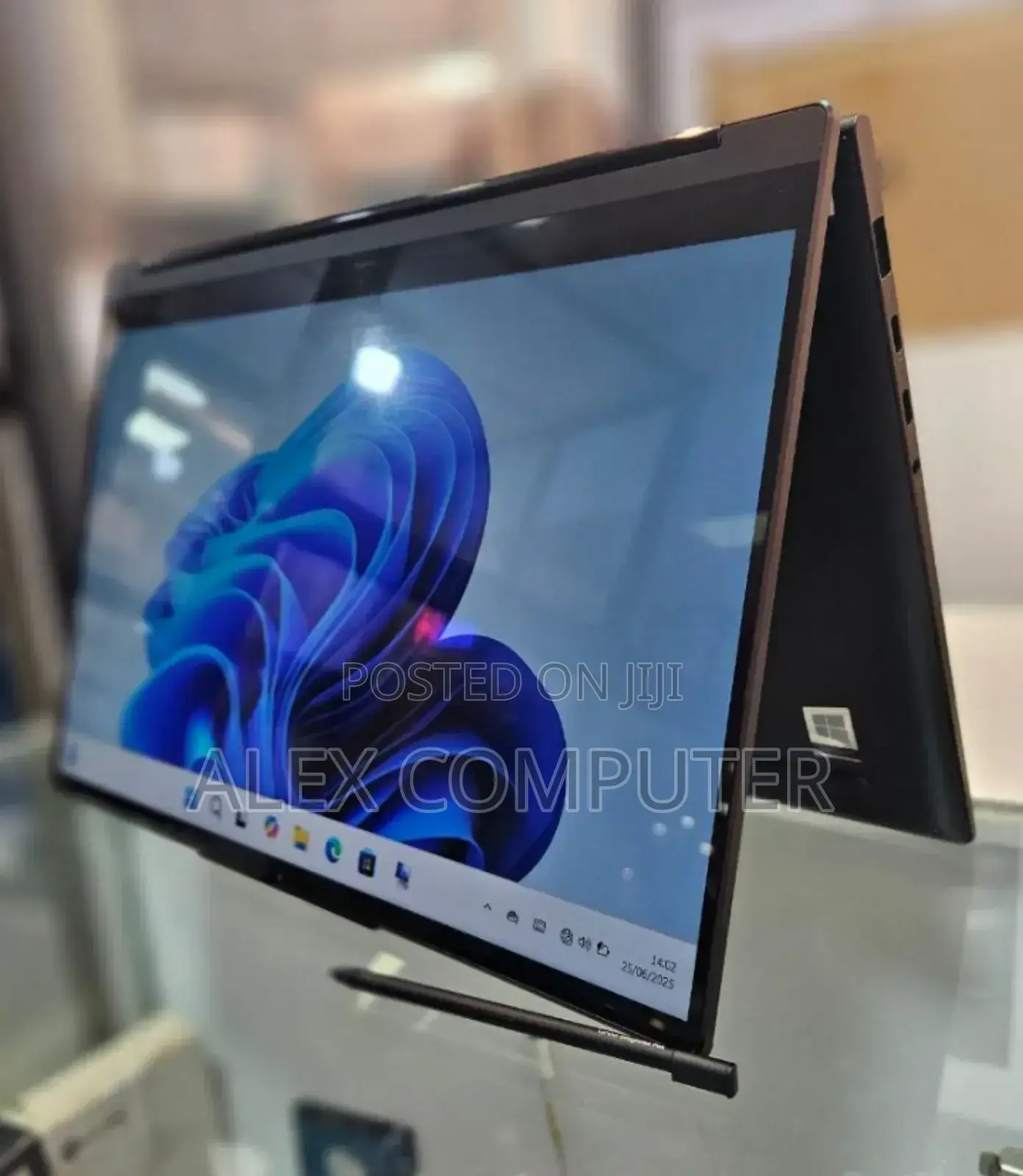 New Laptop Lenovo Yoga 9i 16GB Intel Core I7 SSD 512GB