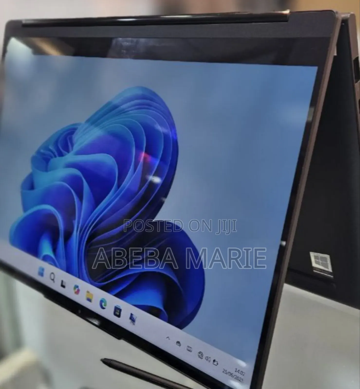 New Laptop Lenovo Yoga 9i 16GB Intel Core I7 SSD 512GB