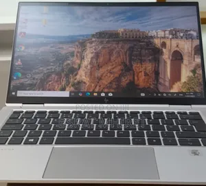 Photo - New Laptop HP Spectre 16GB Intel Core I7 SSD 512GB