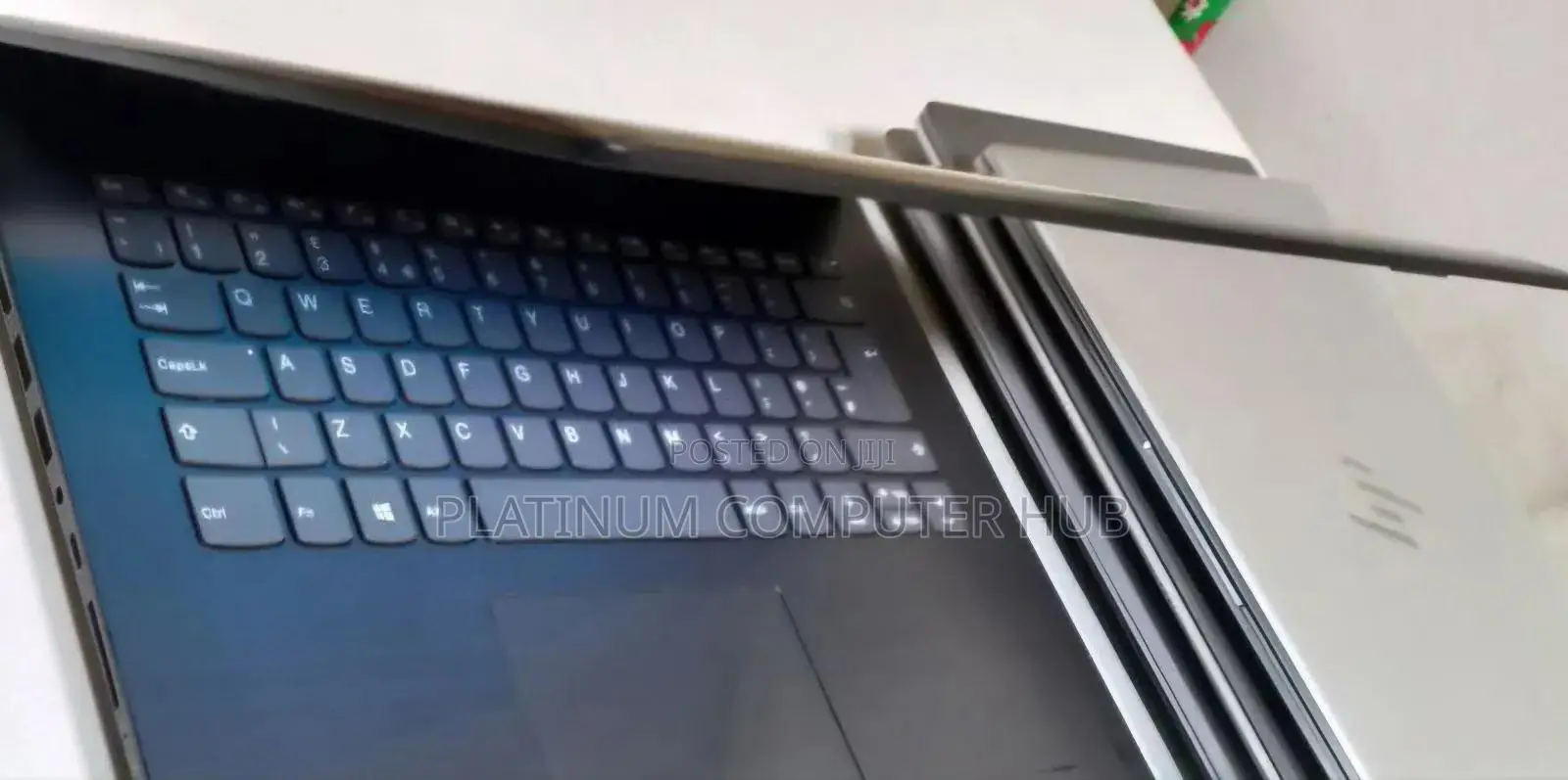 Laptop Lenovo IdeaPad 320 4GB Intel Core I5 HDD 1T