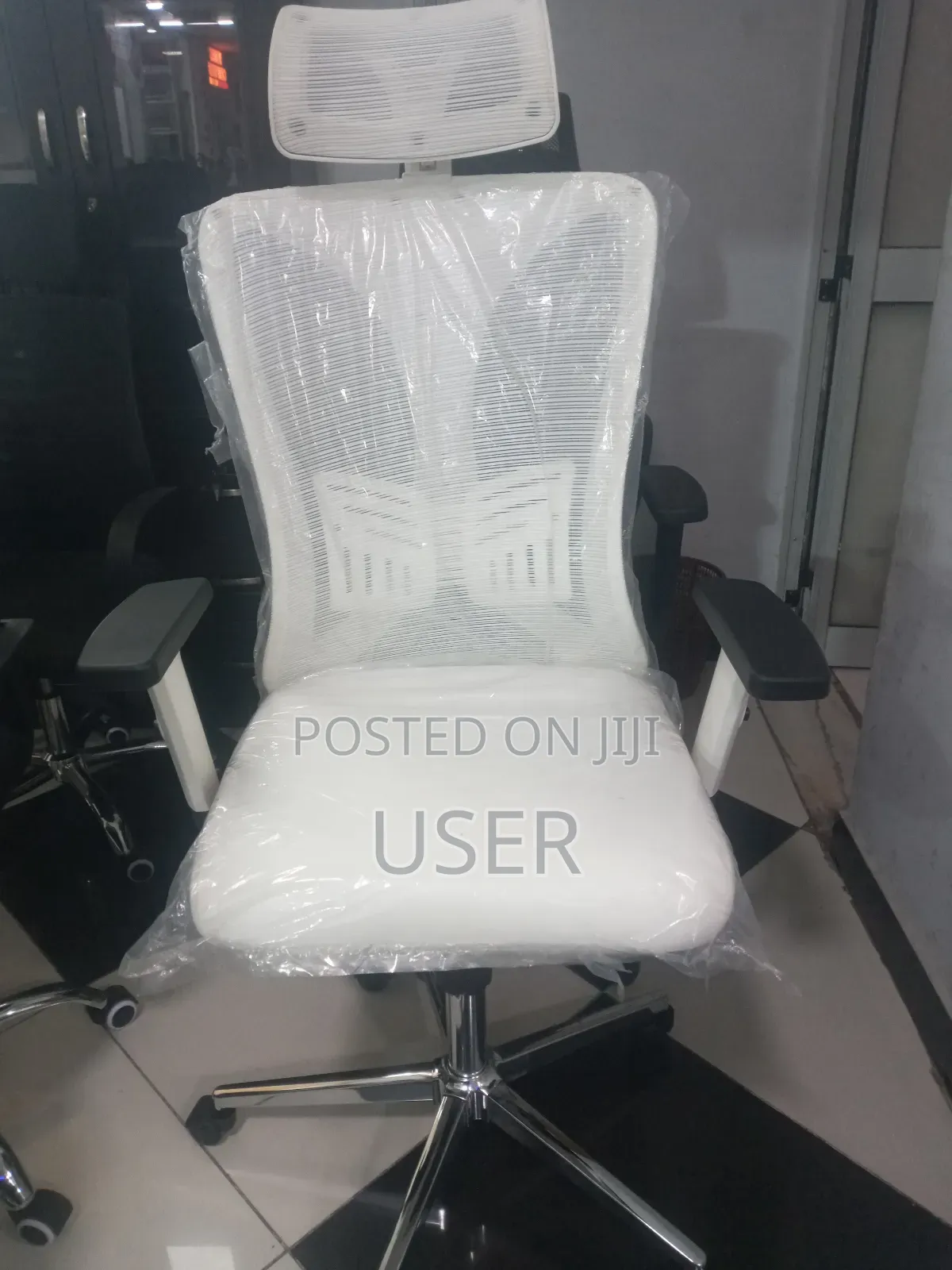 Managerial Office Chair(White Colord)