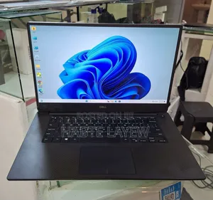 New Laptop Dell Precision 5540 16GB Intel Core I7 SSD 512GB