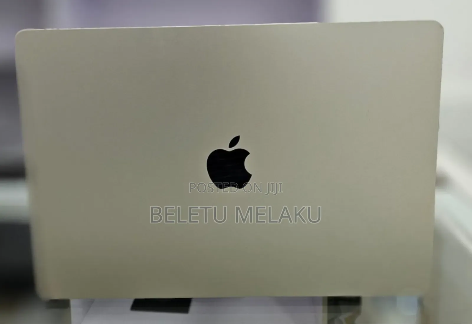 New Laptop Apple MacBook Air 2024 M3 15-Inch 8GB Apple M3 SSD 256GB