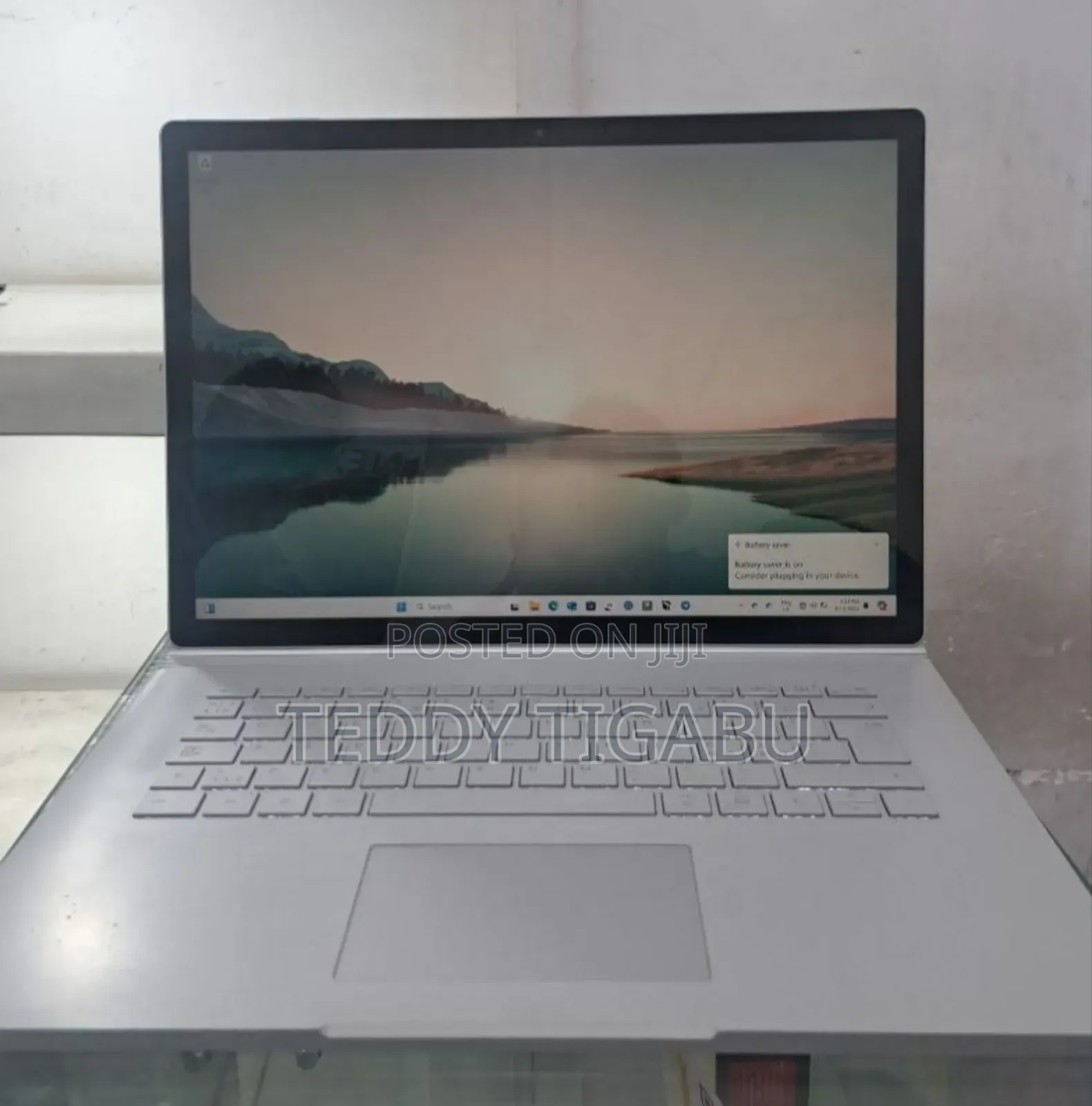 New Laptop Microsoft Surface Book 2 16GB Intel Core I7 SSD 256GB