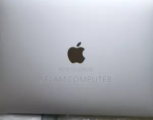 New Laptop Apple MacBook Pro 2017 8GB Intel Core I5 SSD 256GB