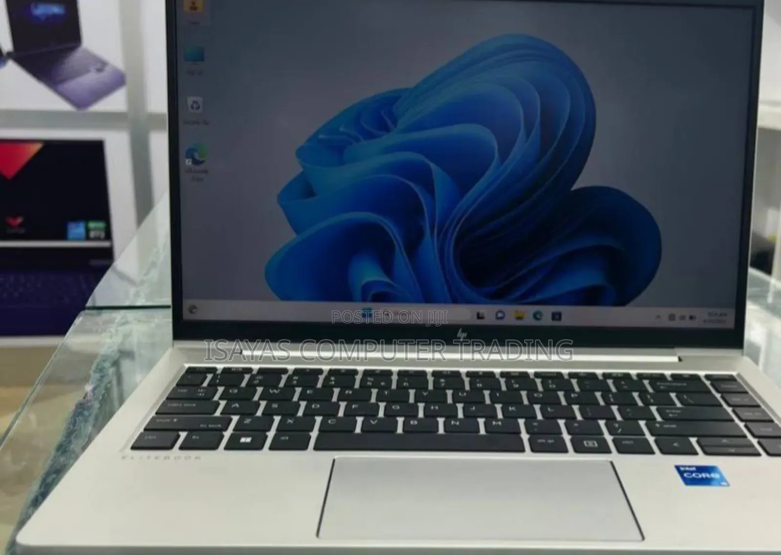 New Laptop HP EliteBook 840 G8 16GB Intel Core I7 SSD 512GB