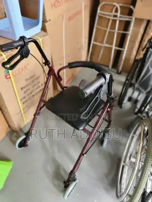 Foldable Walker才是with Seat Walker與會four Wheel Walker埤了walker