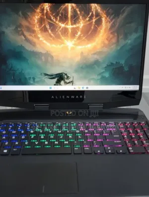 New Laptop Apple MacBook Pro M1 16GB Intel Core I5 SSD 512GB