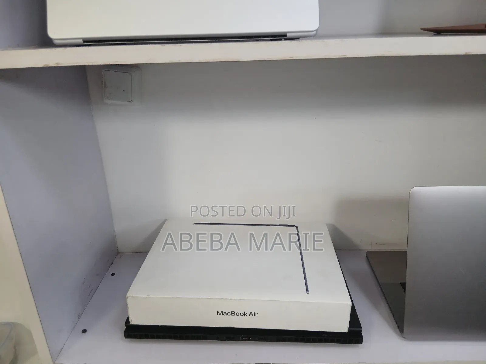 New Laptop Apple MacBook Air 2025 M4 13-Inch 24GB Apple M4 SSD 512GB