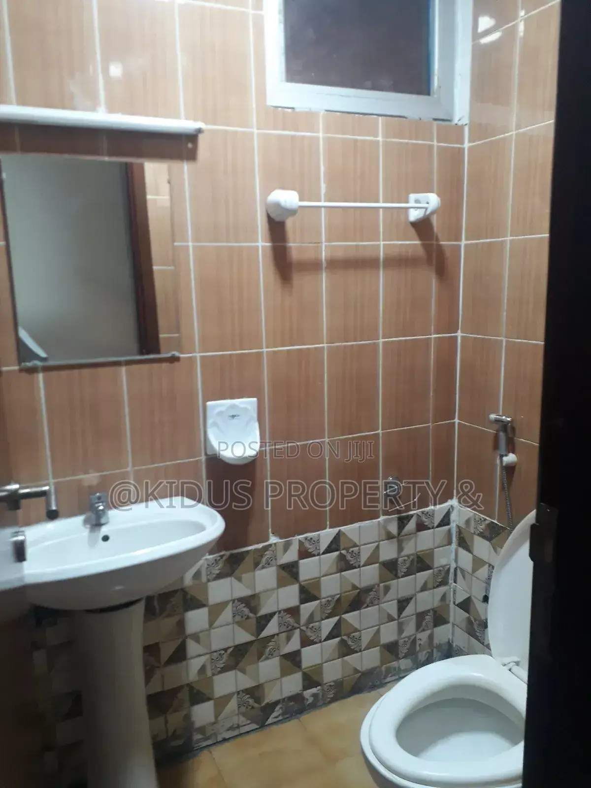 Furnished 2bdrm Apartment in Varenero, Nifas Silk-Lafto for rent