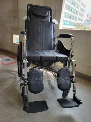 Toilet Wheelchair٧wheelchair/Availability:These Wheelchairs