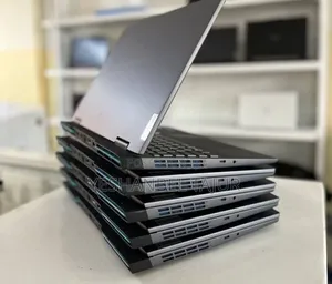 New Laptop Lenovo LOQ 15ARP9 8GB Intel Core i5 SSD 512GB