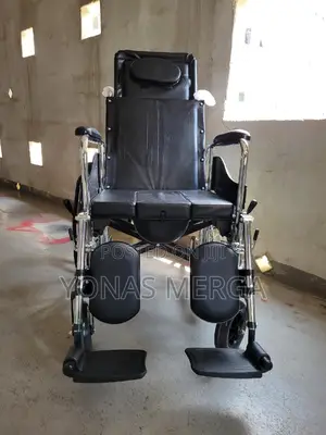 Wheelchairع巾elevating Legrests-Wheelchair•بwheelchair士٠wheel