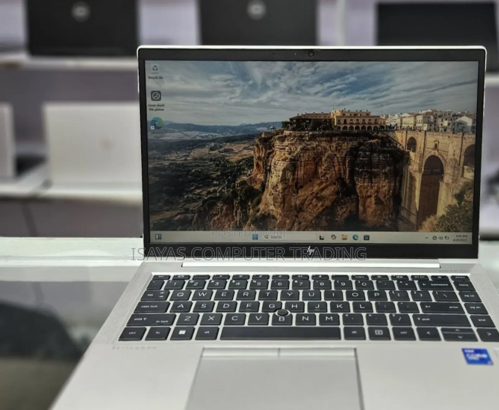 New Laptop HP EliteBook 840 G8 16GB Intel Core I7 SSD 512GB