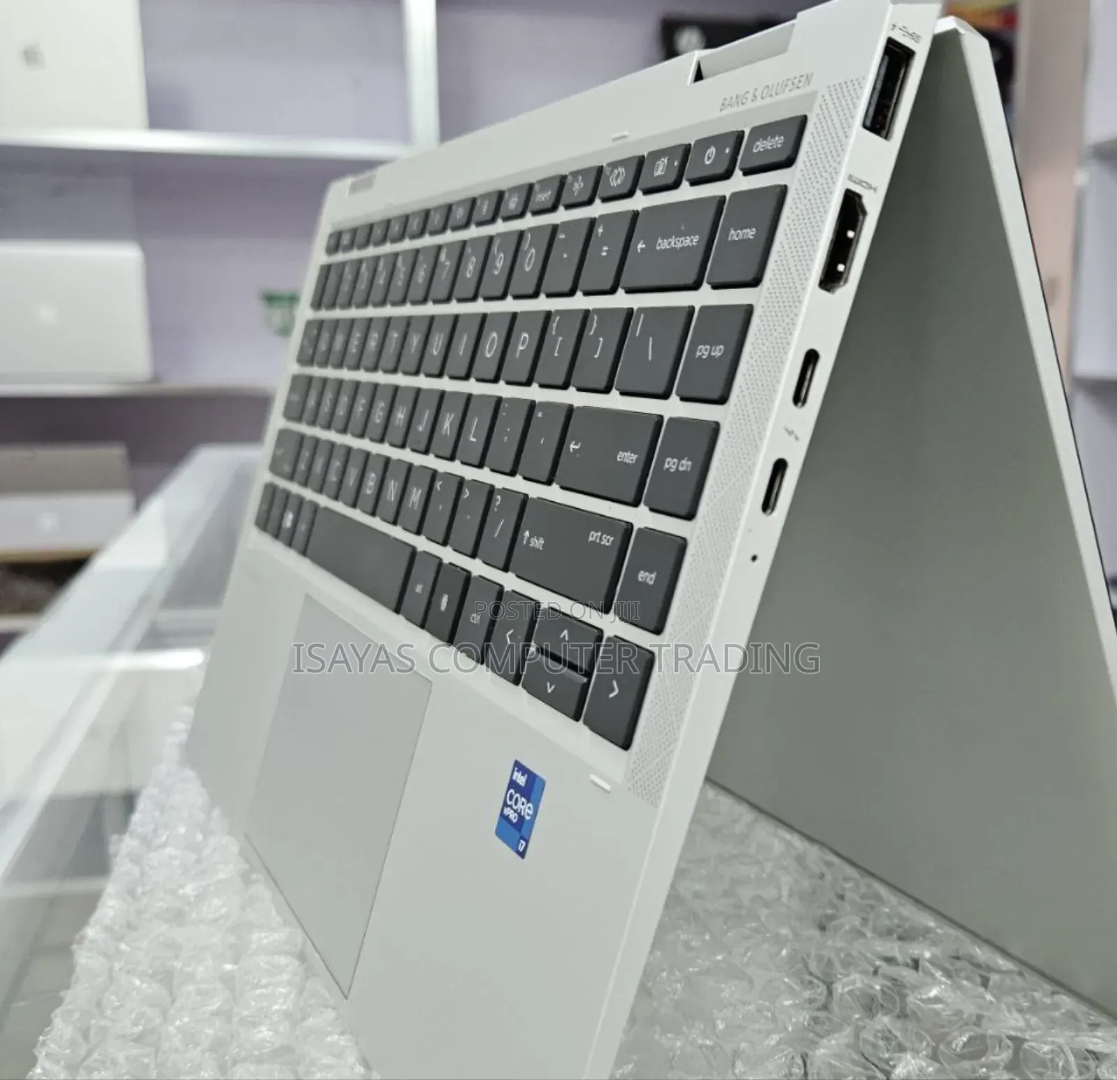 New Laptop HP EliteBook 1040 G8 16GB Intel Core I7 SSD 512GB