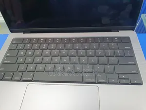 New Laptop Apple MacBook Pro M1 32GB Apple M1 Max SSD 2T