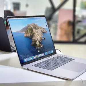 New Laptop Apple MacBook 2019 32GB Intel Core I9 SSD 1T