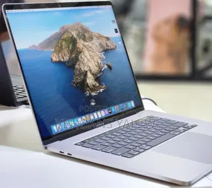 New Laptop Apple MacBook Pro 2019 32GB Intel Core I9 SSD 1T