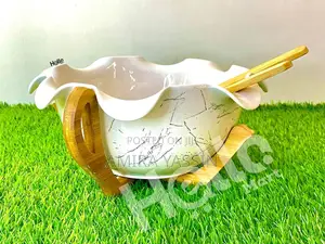 ከንፁህ ሸክላ የተሰሩ ማቅረቢያዎች