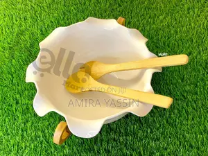 ከንፁህ ሸክላ የተሰሩ ማቅረቢያዎች