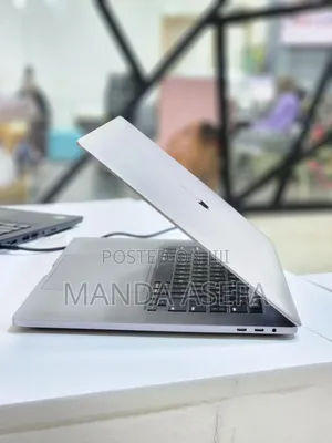 New Laptop Apple MacBook Pro 2019 32GB Intel Core I9 SSD 1T