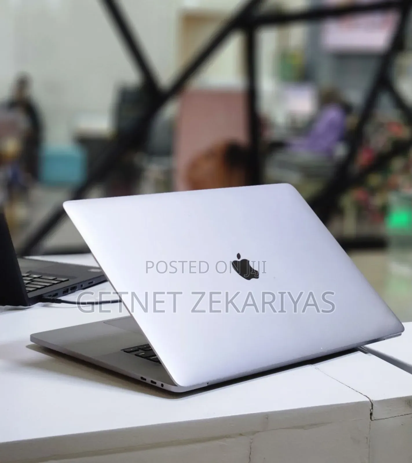 New Laptop Apple MacBook Pro 2019 32GB Intel Core I9 SSD 1T