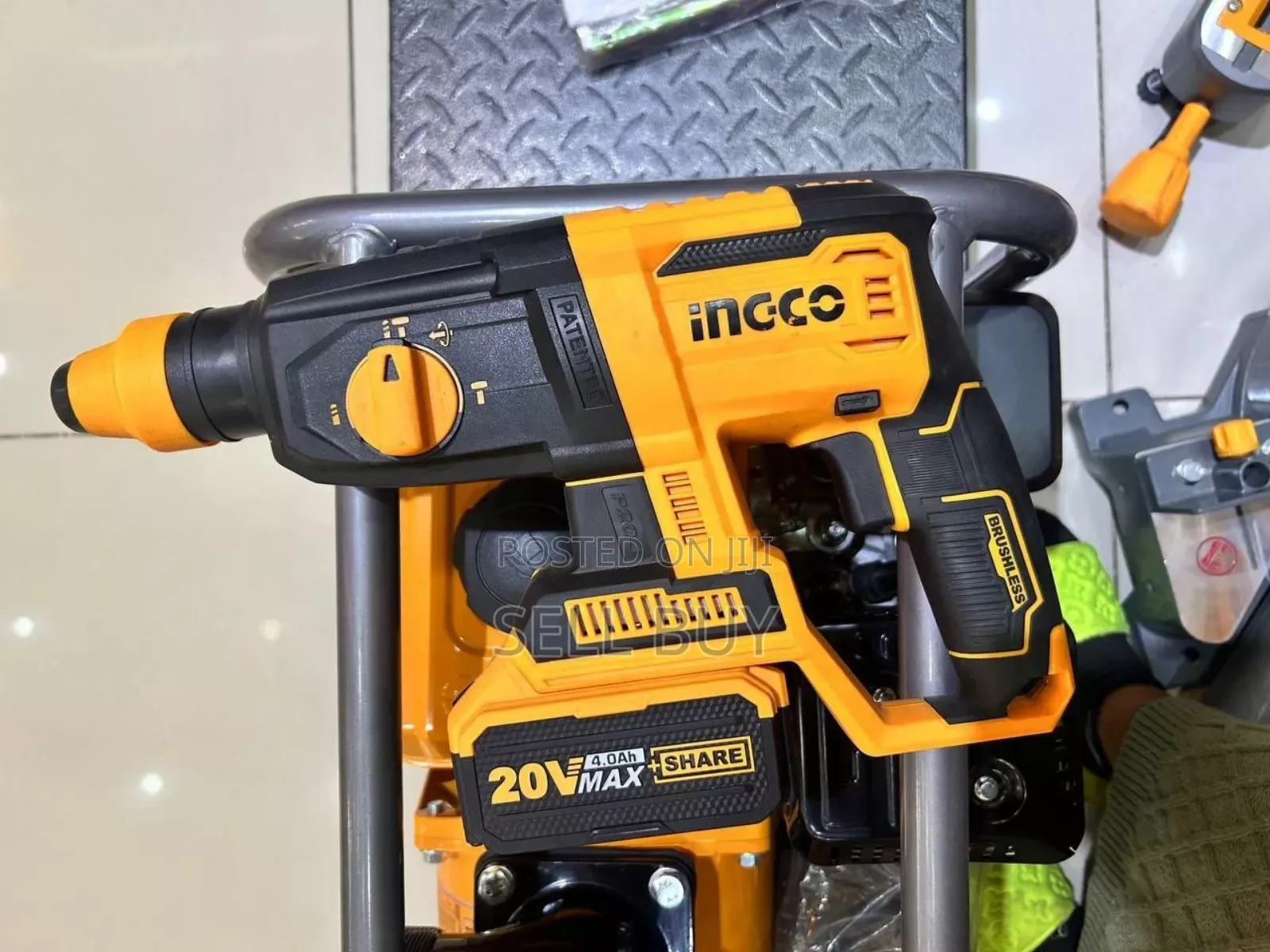 Ingco 20v Lithium-Ion 4.0 Ah Cordless Rotary Hammer Drill