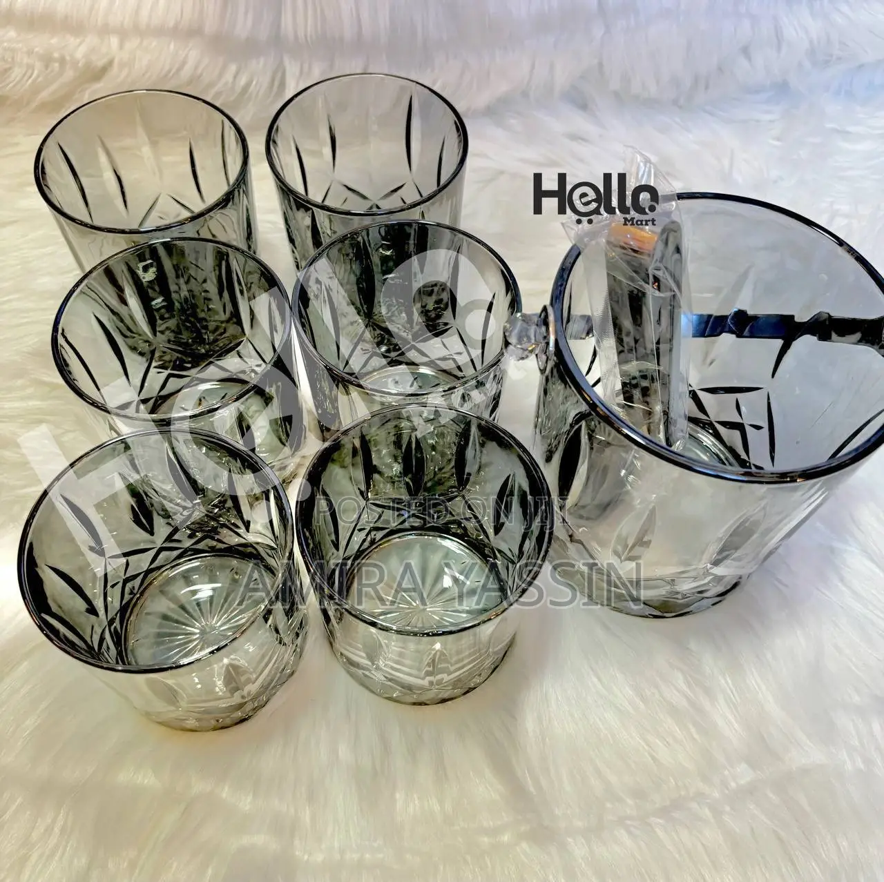 የበረዶና የብርጭቆ ሙሉ ሴት