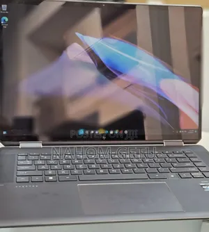 Photo - New Laptop HP Spectre 16GB Intel Core I7 SSD 1T
