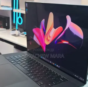 New Laptop Dell Inspiron 15 8GB Intel Core i9 SSD 1T