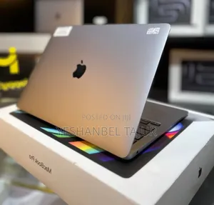 New Laptop Apple MacBook Air 2020 M1 8GB Intel Core I7 SSD 256GB