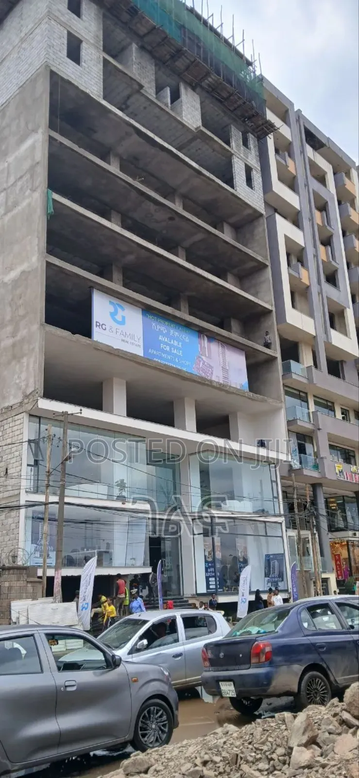 ታላቅ ቅናሽ ቦሌ መደሃኒያለም ጋር ያወጣነው የ40% Discount ሊጠናቀቅ 1ሱቅ ብቻ ቀረን