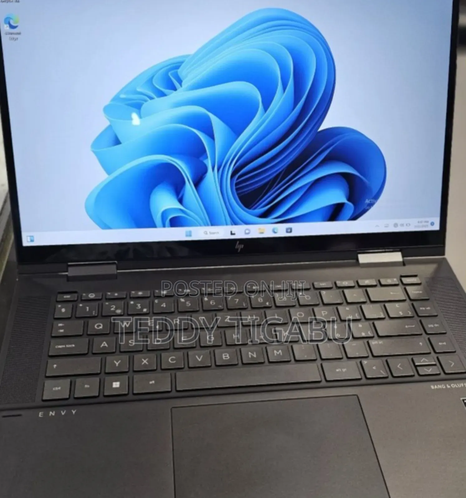 New Laptop HP Envy X360 16GB AMD Ryzen 7 SSD 512GB