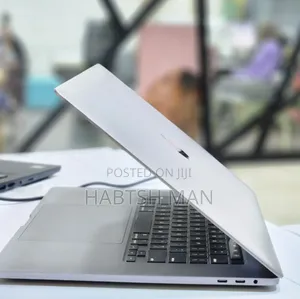 New Laptop Apple MacBook Pro 2019 32GB Intel Core I9 SSD 1T