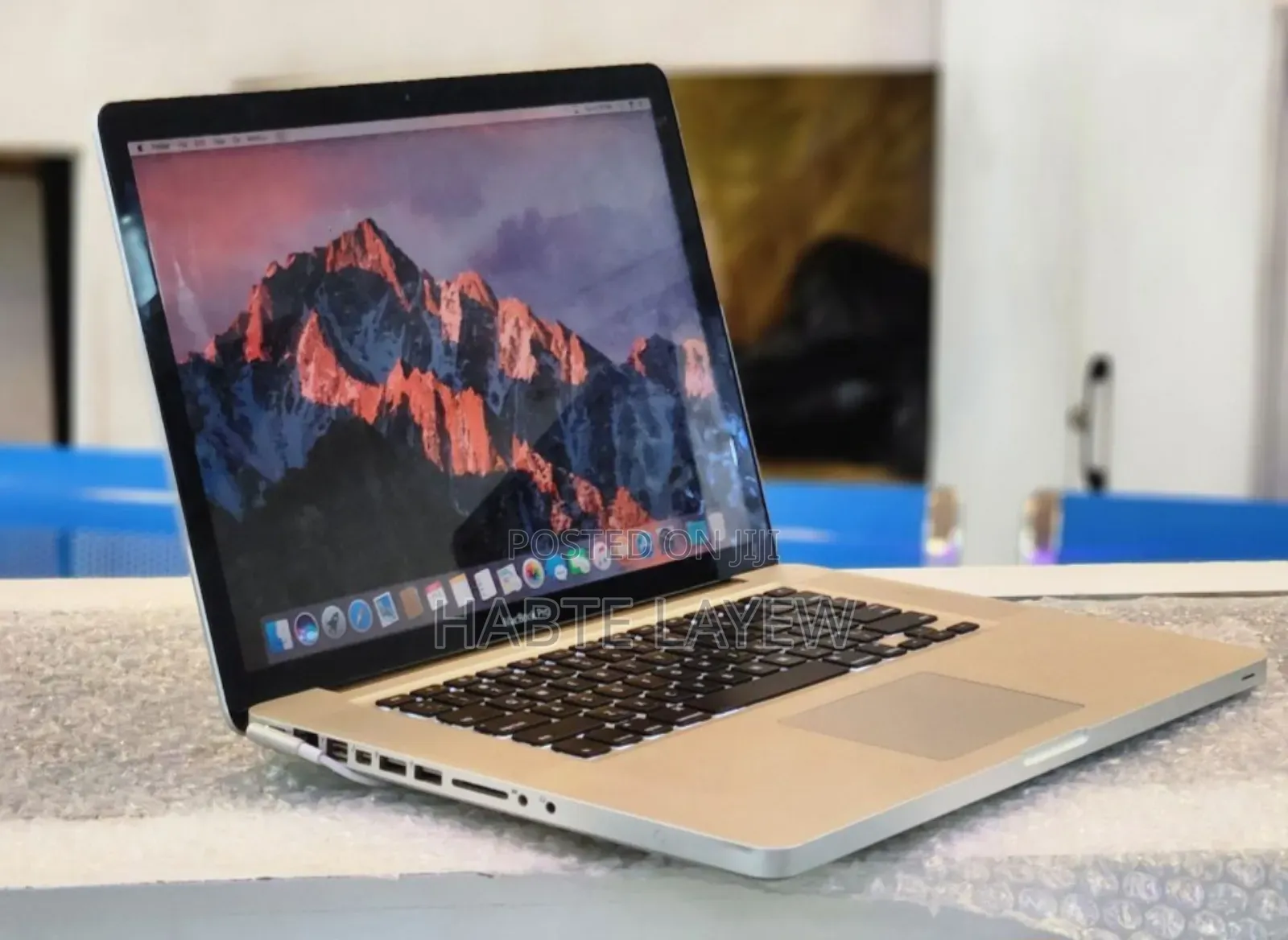 New Laptop Apple MacBook 2010 4GB Intel Core I7 SSD 512GB