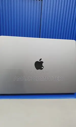 Photo - New Laptop Apple MacBook Pro 2021 M1 32GB Apple M1 Pro SSD 2T