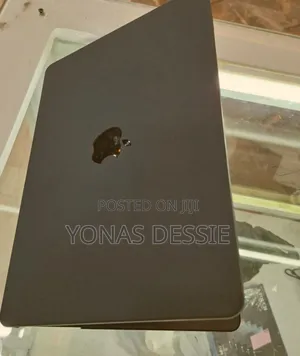 New Laptop Apple MacBook Air 2022 M2 8GB Intel Core I7 SSD 256GB