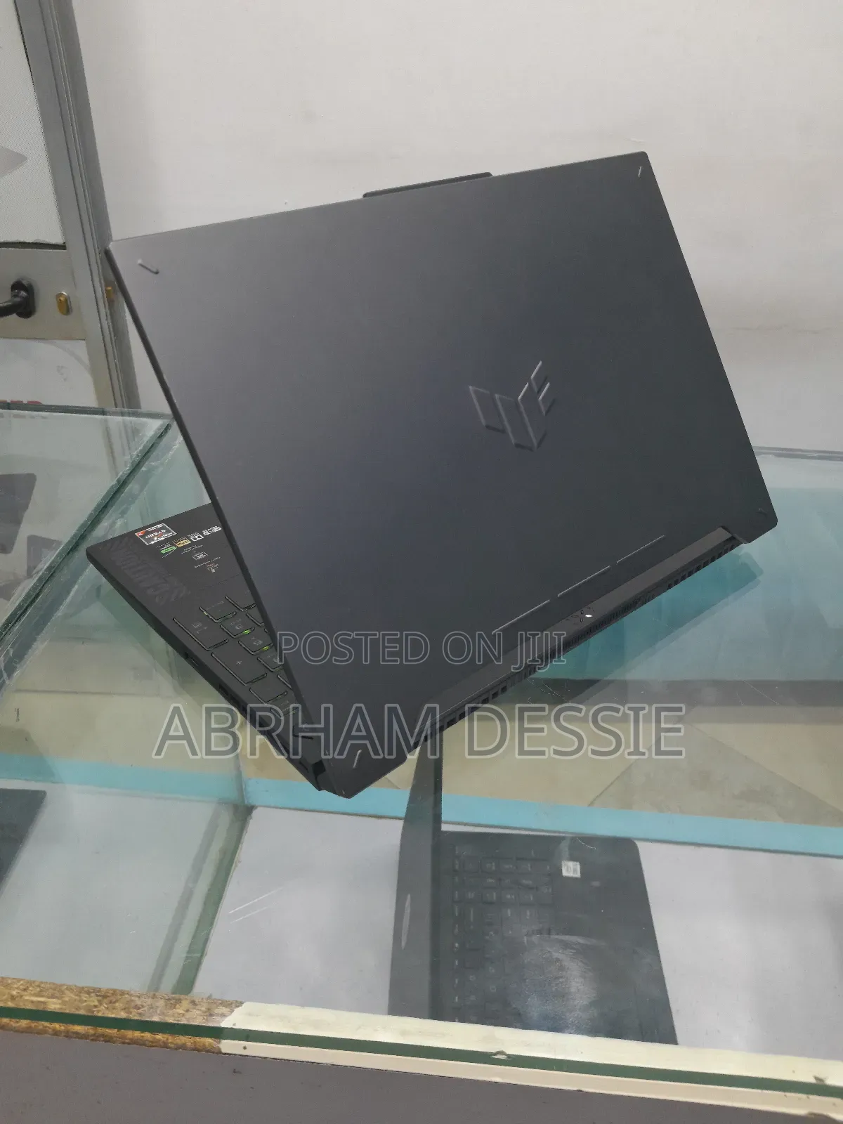 New Laptop Asus 16GB AMD Ryzen 7 SSD 512GB