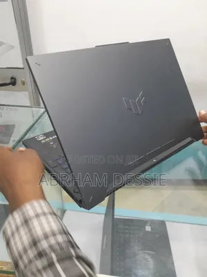 New Laptop Asus 16GB AMD Ryzen 7 SSD 512GB