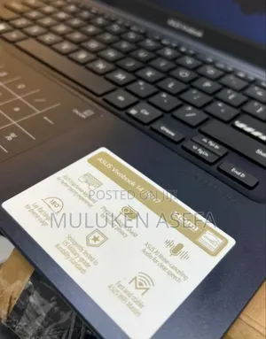 New Laptop Asus VivoBook Flip 14 TP401CA 16GB Intel Core I3 SSD 512GB