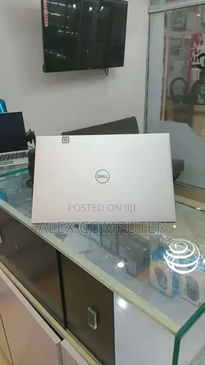 New Laptop Dell XPS 15 64GB Intel Core I9 SSD 4T