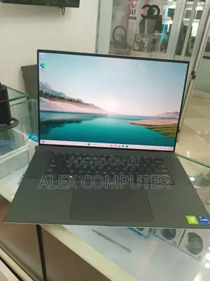 New Laptop Dell XPS 15 64GB Intel Core I9 SSD 4T